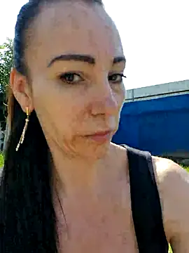 Snapshot of milflovelyxxx chatting on June 24, 2026, 6:45 am milflovelyxxx online show from June 24, 2026, 6:45 am