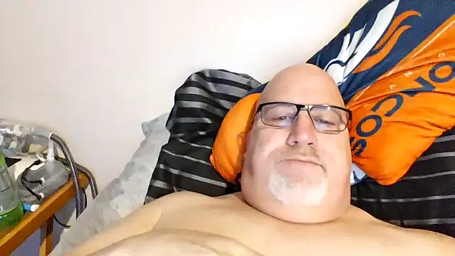 Bigbear0563 online show from January 12, 2025, 3:57 pm