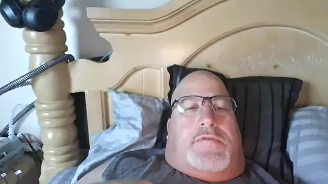 Bigbear0563 online show from October 19, 2025, 3:12 pm