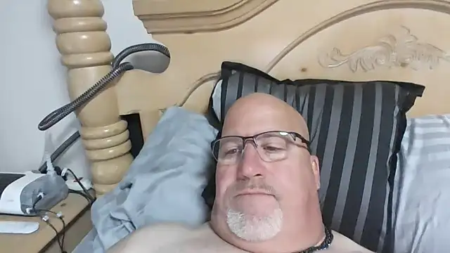 Bigbear0563 online show from October 28, 2025, 3:36 pm