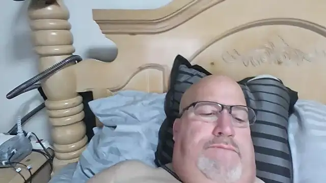 Bigbear0563 online show from November 4, 2025, 4:50 pm