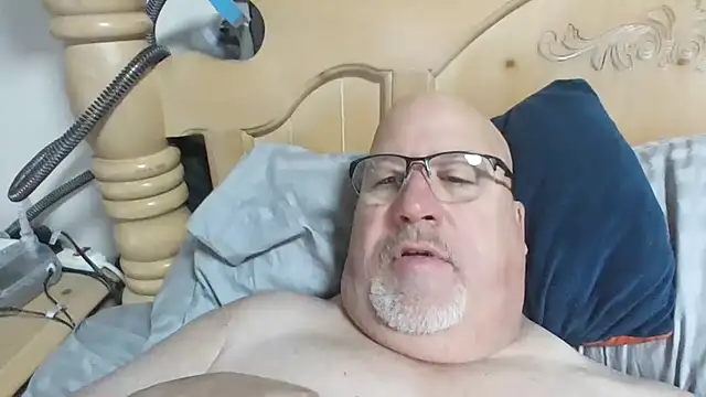 Bigbear0563 online show from February 16, 2026, 4:25 pm