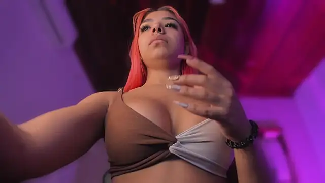 Emmily Savage online show from February 13, 2026, 12:01 pm