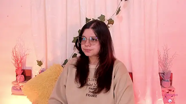 Snapshot of Mey_moon chatting on February 28, 2025, 6:09 pm Mey moon online show from February 28, 2025, 6:09 pm