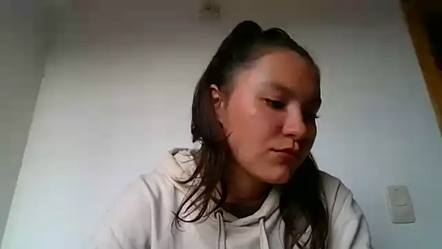 Snapshot of _andygirl chatting on March 11, 2025, 9:37 pm andygirl online show from March 11, 2025, 9:37 pm