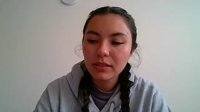  andygirl online show from April 23, 2026, 8:33 pm