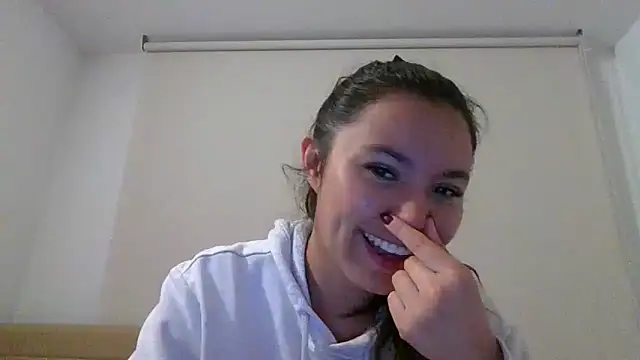  andygirl online show from April 28, 2026, 2:27 am