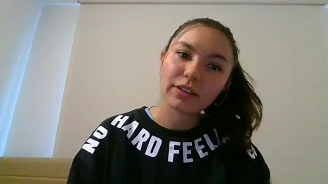 Snapshot of _andygirl chatting on May 7, 2026, 9:53 pm andygirl online show from May 7, 2026, 9:53 pm