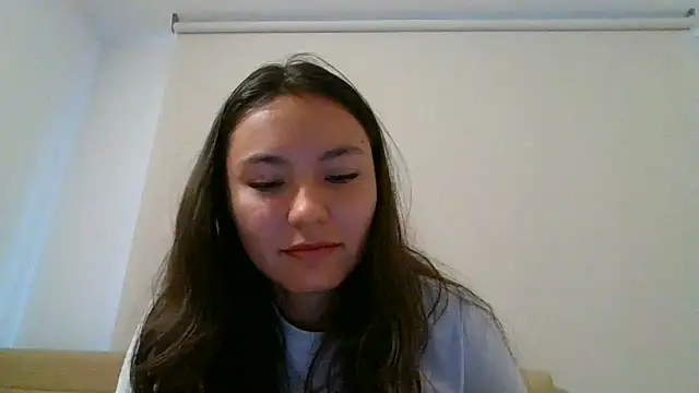 Snapshot of _andygirl chatting on June 3, 2026, 10:37 pm andygirl online show from June 3, 2026, 10:37 pm