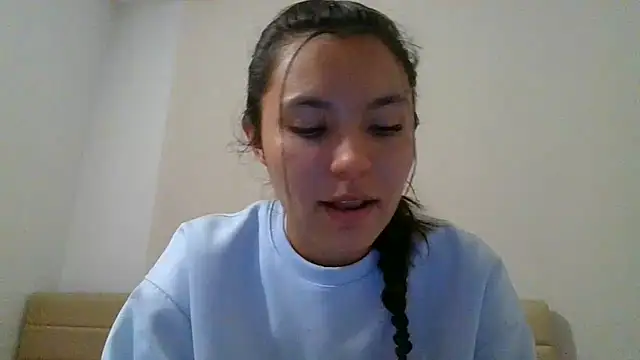 Snapshot of _andygirl chatting on June 12, 2026, 1:37 am andygirl online show from June 12, 2026, 1:37 am