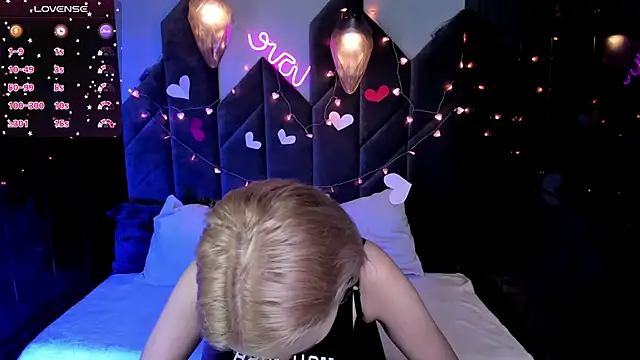 Snapshot of StephanieSweety chatting on February 13, 2025, 2:09 pm StephanieSweety online show from February 13, 2025, 2:09 pm