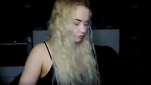 Snapshot of StephanieSweety chatting on November 21, 2025, 9:30 am StephanieSweety online show from November 21, 2025, 9:30 am