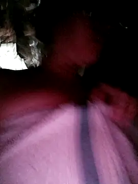 Snapshot of Piafisher1 chatting on September 14, 2025, 10:03 am Piafisher1 online show from September 14, 2025, 10:03 am