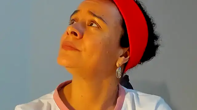 Sami Hotie1 online show from October 1, 2025, 11:33 pm