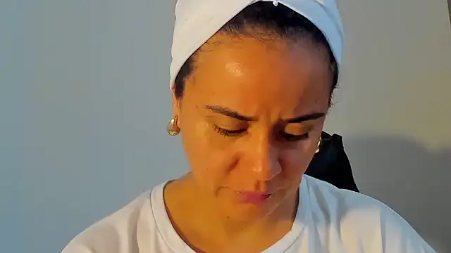 Sami Hotie1 online show from December 1, 2025, 12:37 am