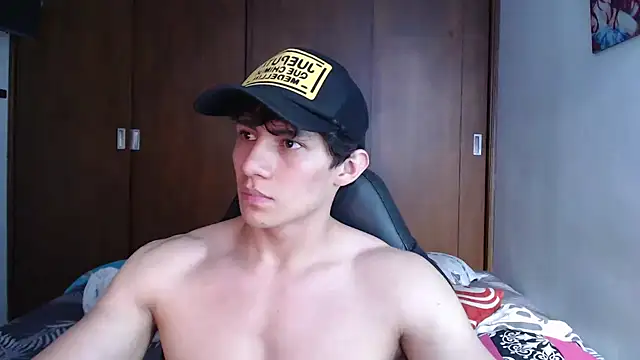 aresholland online show from December 18, 2024, 6:57 pm