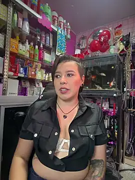 Snapshot of TamySweetness chatting on May 12, 2026, 3:53 pm TamySweetness online show from May 12, 2026, 3:53 pm