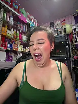 Snapshot of TamySweetness chatting on June 2, 2026, 3:03 pm TamySweetness online show from June 2, 2026, 3:03 pm
