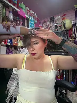 Snapshot of TamySweetness chatting on June 4, 2026, 1:39 pm TamySweetness online show from June 4, 2026, 1:39 pm