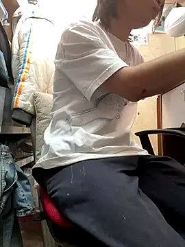 wSilEliaXm online show from December 6, 2024, 7:21 am