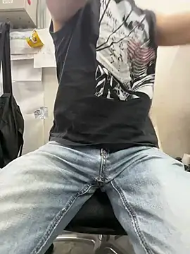 wSilEliaXm online show from April 27, 2026, 8:12 am