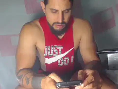 Snapshot of sebasx412 chatting on February 4, 2025, 3:00 am sebasx412 online show from February 4, 2025, 3:00 am