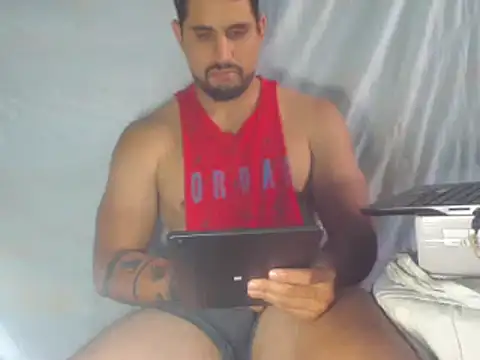 Snapshot of sebasx412 chatting on February 13, 2025, 9:06 pm sebasx412 online show from February 13, 2025, 9:06 pm