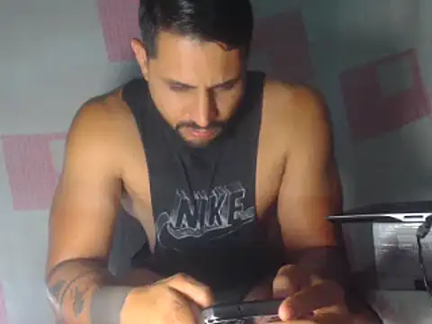 Snapshot of sebasx412 chatting on February 26, 2025, 3:21 am sebasx412 online show from February 26, 2025, 3:21 am