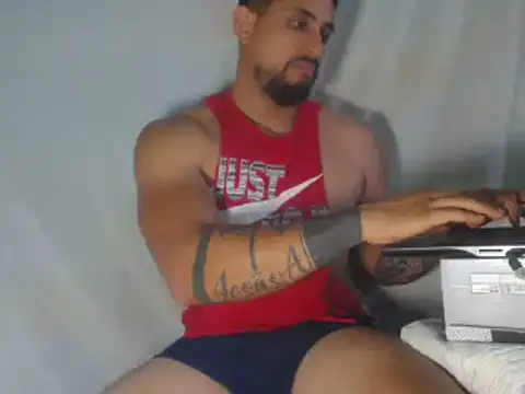 Snapshot of sebasx412 chatting on February 27, 2025, 7:58 pm sebasx412 online show from February 27, 2025, 7:58 pm