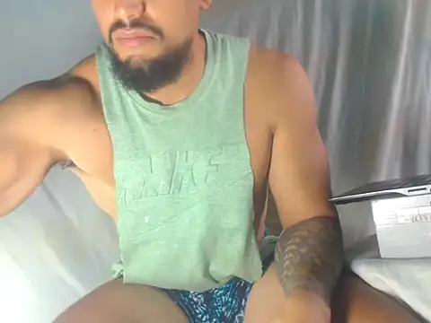 Snapshot of sebasx412 chatting on September 21, 2025, 8:21 pm sebasx412 online show from September 21, 2025, 8:21 pm