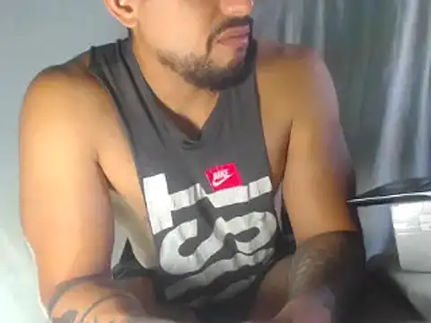 Snapshot of sebasx412 chatting on November 21, 2025, 8:40 pm sebasx412 online show from November 21, 2025, 8:40 pm