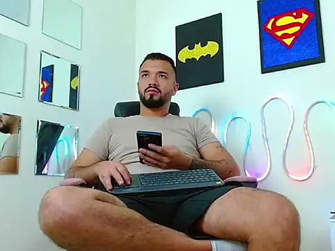 mathew vidal1 online show from November 26, 2025, 5:19 am