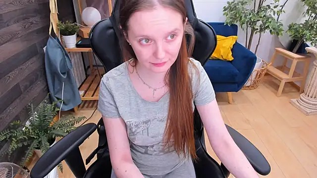 JannaVerdi  online show from March 12, 2025, 10:05 am