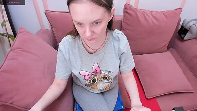 JannaVerdi  online show from September 25, 2025, 6:28 am