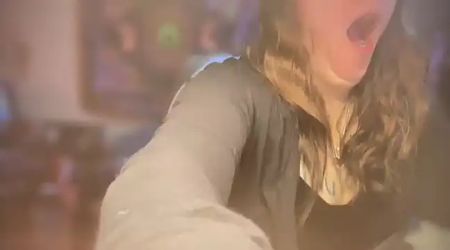 Snapshot of spunlikecottoncandy chatting on February 17, 2025, 2:04 pm spunlikecottoncandy online show from February 17, 2025, 2:04 pm