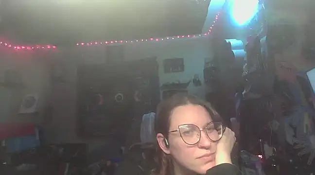 Snapshot of spunlikecottoncandy chatting on February 17, 2025, 5:10 pm spunlikecottoncandy online show from February 17, 2025, 5:10 pm