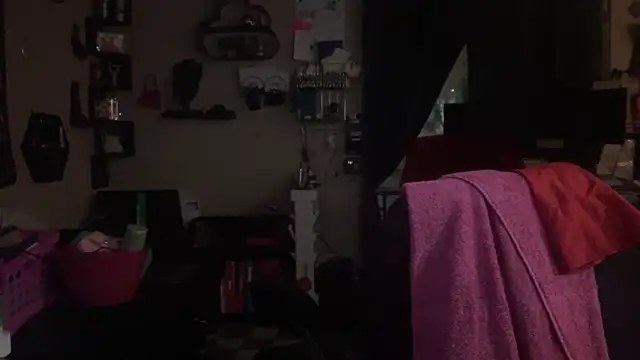 spunlikecottoncandy online show from June 16, 2026, 3:09 am
