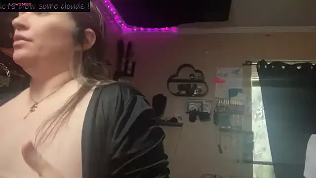 spunlikecottoncandy online show from June 19, 2026, 10:35 pm
