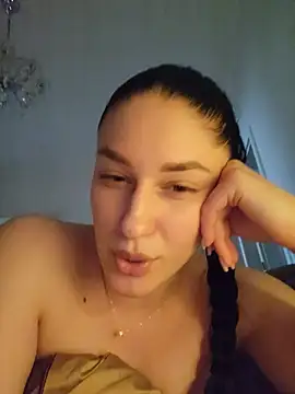 Snapshot of moniqque chatting on July 12, 2026, 2:41 pm moniqque online show from July 12, 2026, 2:41 pm