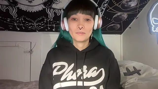 Snapshot of FRRANNKIE chatting on January 18, 2025, 7:48 pm FRRANNKIE online show from January 18, 2025, 7:48 pm