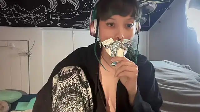 Snapshot of FRRANNKIE chatting on January 23, 2025, 6:17 am FRRANNKIE online show from January 23, 2025, 6:17 am