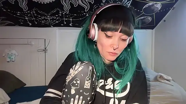 Snapshot of FRRANNKIE chatting on January 31, 2025, 4:48 pm FRRANNKIE online show from January 31, 2025, 4:48 pm