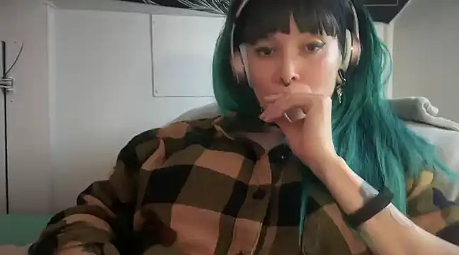 Snapshot of FRRANNKIE chatting on March 1, 2025, 3:27 pm FRRANNKIE online show from March 1, 2025, 3:27 pm