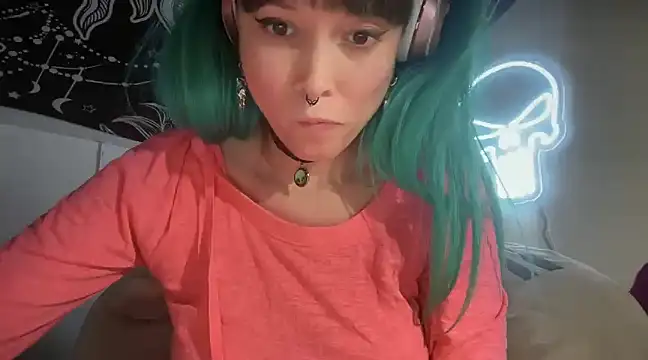 Snapshot of FRRANNKIE chatting on March 9, 2025, 5:11 am FRRANNKIE online show from March 9, 2025, 5:11 am