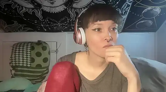 Snapshot of FRRANNKIE chatting on March 17, 2025, 5:45 am FRRANNKIE online show from March 17, 2025, 5:45 am