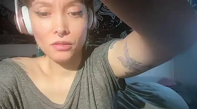 Snapshot of FRRANNKIE chatting on March 17, 2025, 8:51 am FRRANNKIE online show from March 17, 2025, 8:51 am