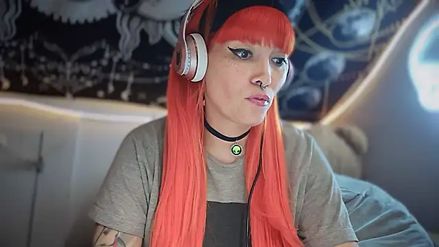 Snapshot of FRRANNKIE chatting on September 12, 2025, 8:31 pm FRRANNKIE online show from September 12, 2025, 8:31 pm