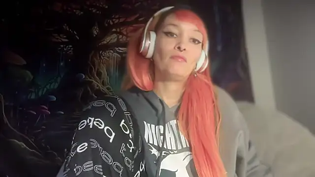 Snapshot of FRRANNKIE chatting on December 14, 2025, 11:15 am FRRANNKIE online show from December 14, 2025, 11:15 am