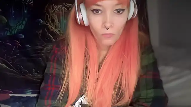 FRRANNKIE online show from December 18, 2025, 2:23 pm