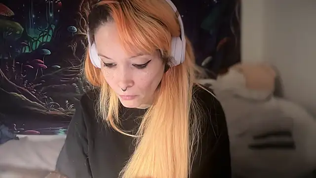 FRRANNKIE online show from February 25, 2026, 3:54 pm